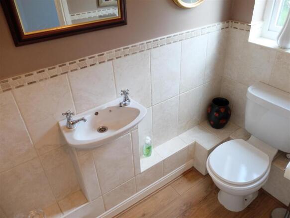 Cloakroom/WC