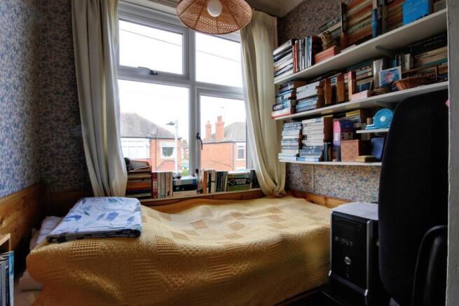 3 bed Terraced for sale Image 9