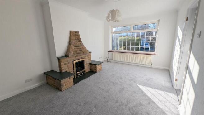 3 bed Detached to rent Image 7