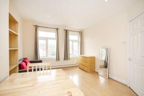 Flat A, 1049, Finchley Road, London NW11 7ES