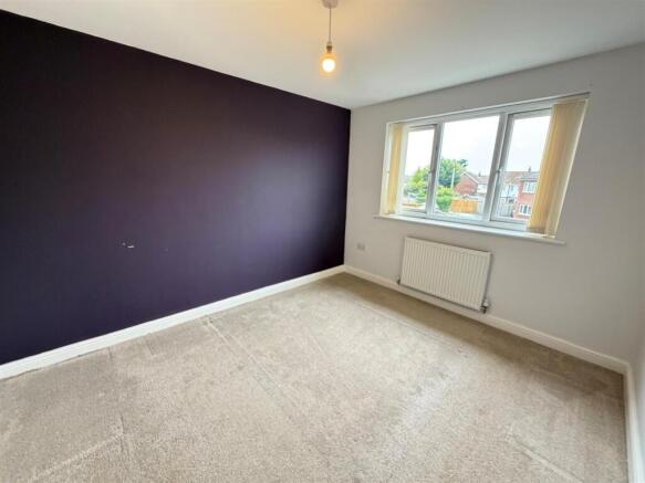 3 bed End of Terrace to rent Image 7