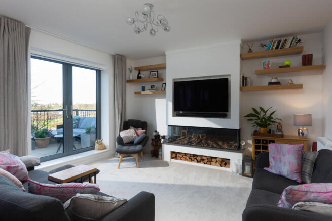 3 bed Duplex for sale Image 4