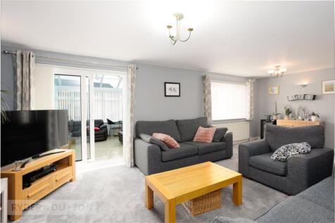 Bracken Close, Springhead, Saddleworth, OL4