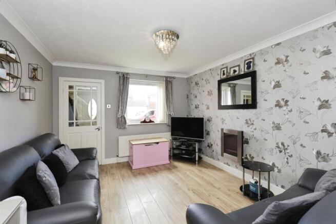 3 bed Detached for sale Image 4