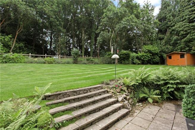 Windlesham Garden
