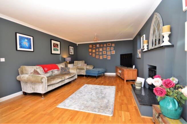 SITTING ROOM