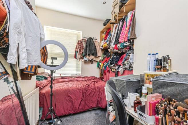 3 bed Terraced for sale Image 6
