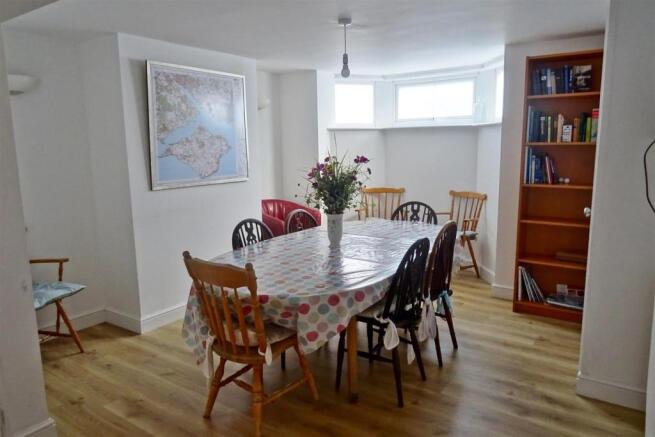 Dining Room:
