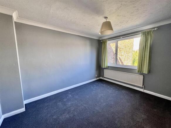 Bedroom 1.jpeg