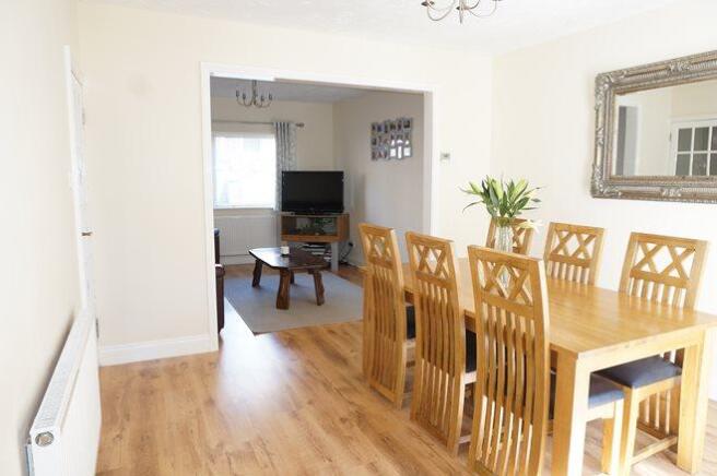 Lounge/Dining Room