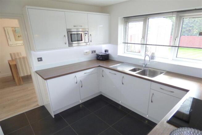 Kitchen b