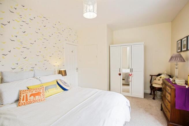 2 bed Terraced for sale Image 5