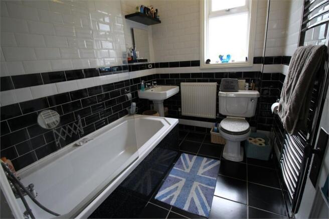 Photo 10