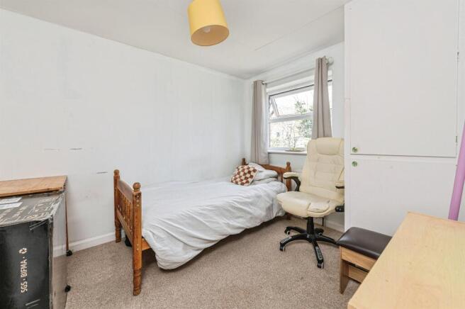 3 bed Terraced for sale Image 8