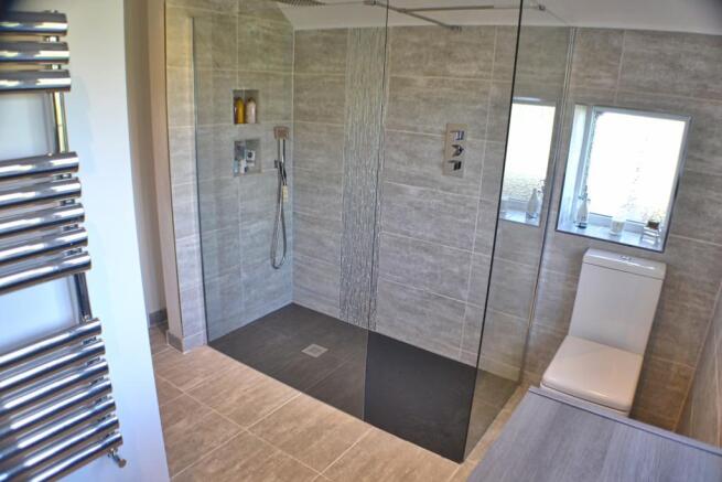 Master En-suite