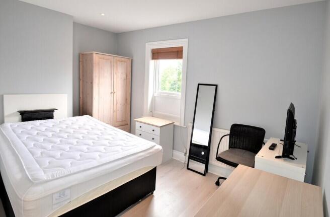 4 MOUNT ROOM 2