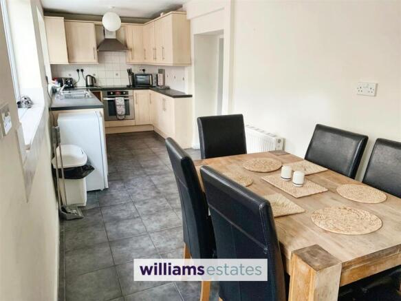 Llanfair Road, Ruthin, LL15 photo 5