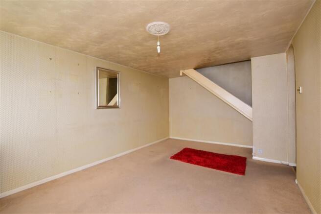 Lounge/Dining Area