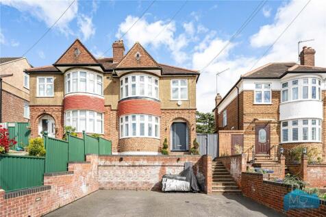 Brookside South, East Barnet, Barnet, EN4