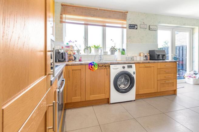 3 bed Detached for sale Image 6