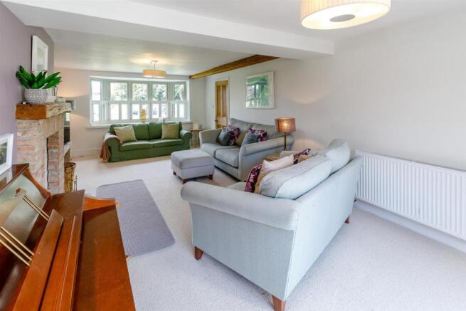 8434999-interior13-800.jpg