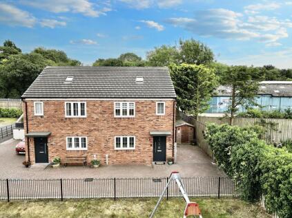 Tudor Close, Market Drayton, TF9
