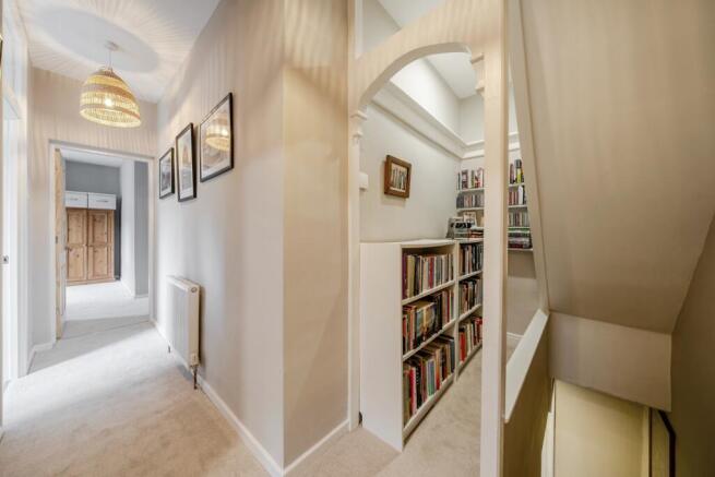 2 bed Terraced for sale Image 8