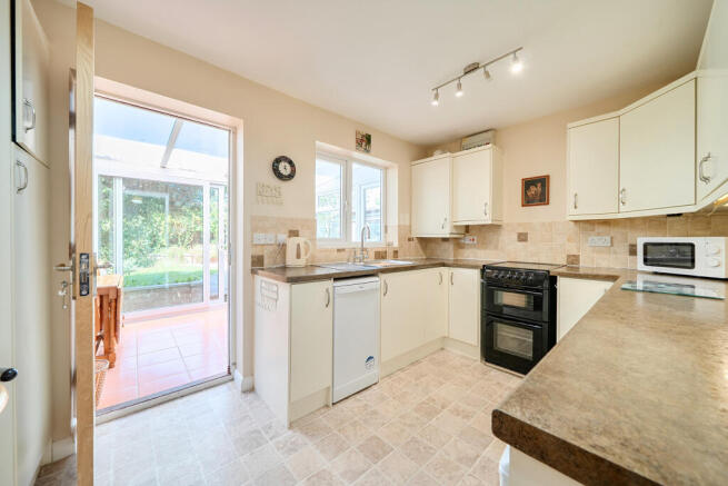 Kitchen / Breakfast Room