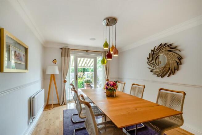 8556436-interior17.jpg