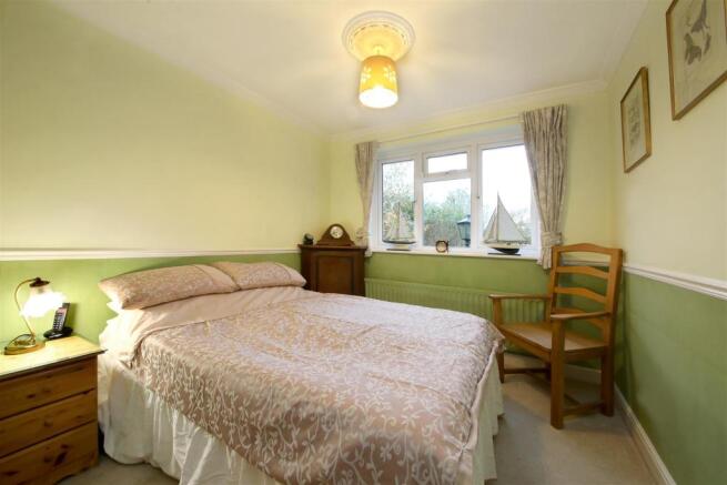 Bed 1.JPG