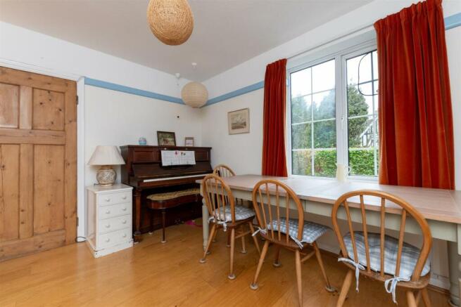 46 Broadwater Avenue (12 of 42).jpg