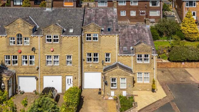 3 bed Town House for sale Image 10