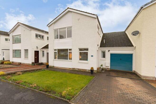 4-bed detached on 11 Dukehaugh, Peebles, EH45 9DN, £400,000