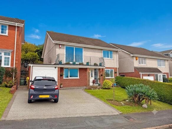 Dunraven Drive 81 - Front.....jpg