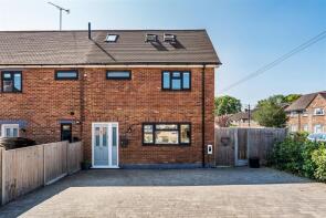 6a, Warwick Close, Holmwood, South Holmwood RH5 4NN