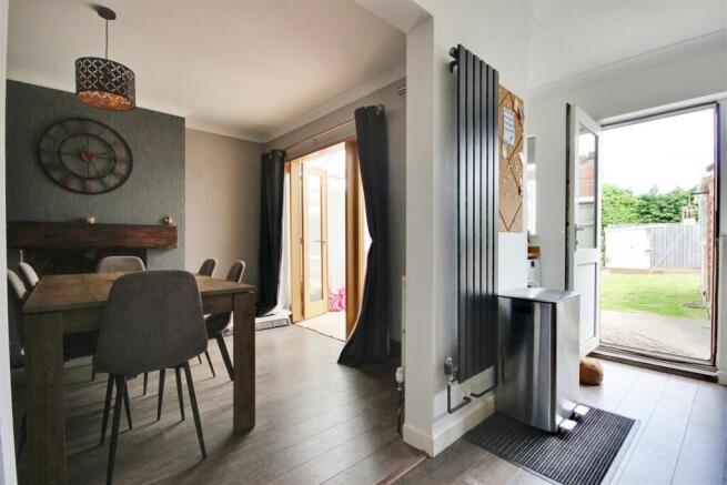 3 bed Semi-Detached for sale Image 7