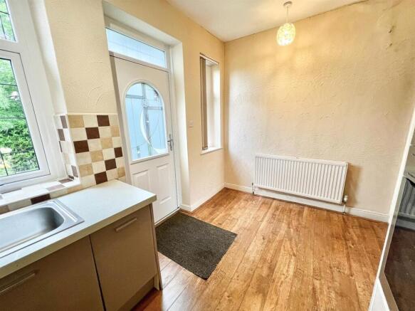 2 bed Terraced for sale Image 6