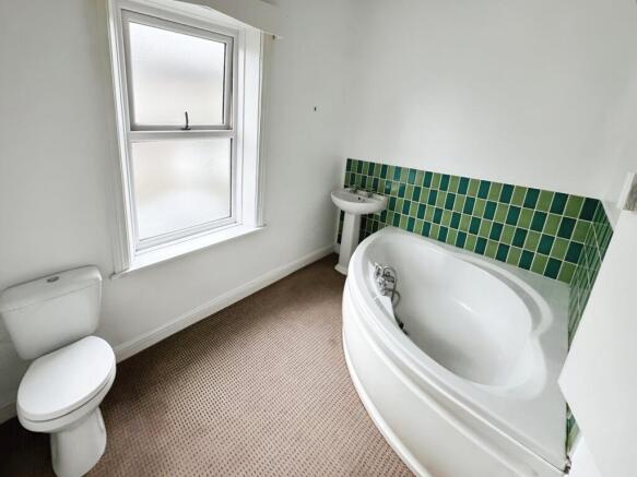 1 bed Terraced to rent Image 6