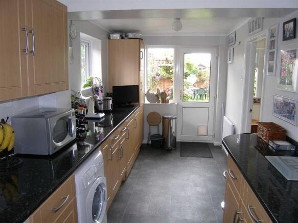 KITCHEN: