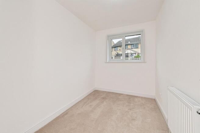 3 bed Terraced for sale Image 9
