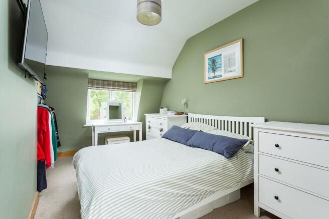 3 bed Terraced for sale Image 10