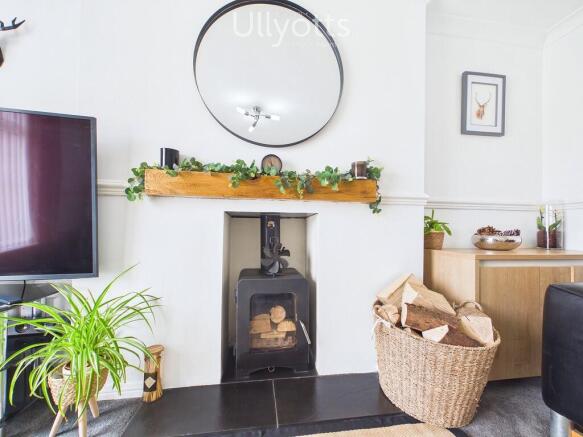 4 bed Detached for sale Image 5