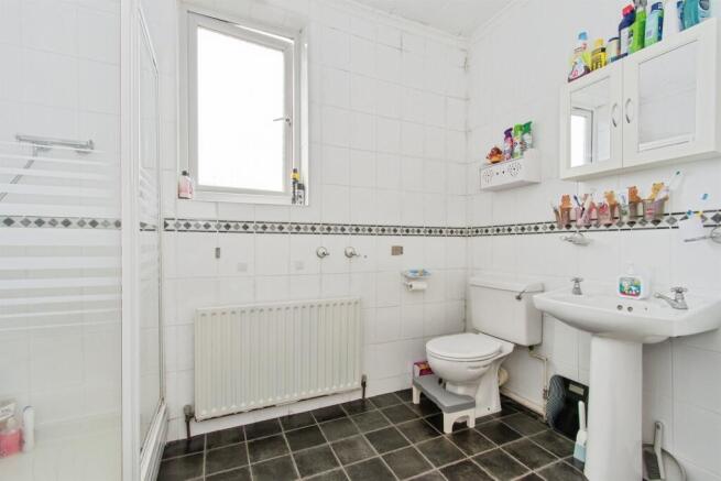 3 bed Terraced for sale Image 6