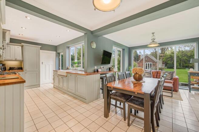 Kitchen Family Room