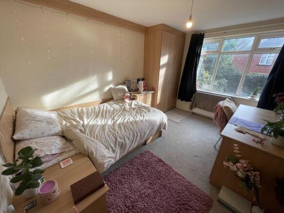 6 bed Terraced to rent Image 7