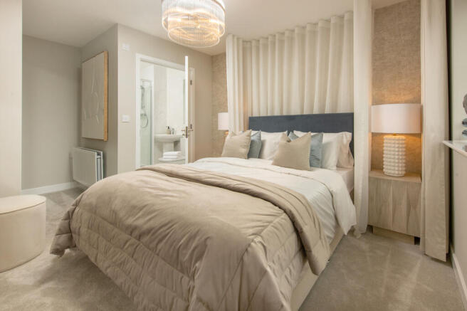 4 bed Detached for sale Image 8