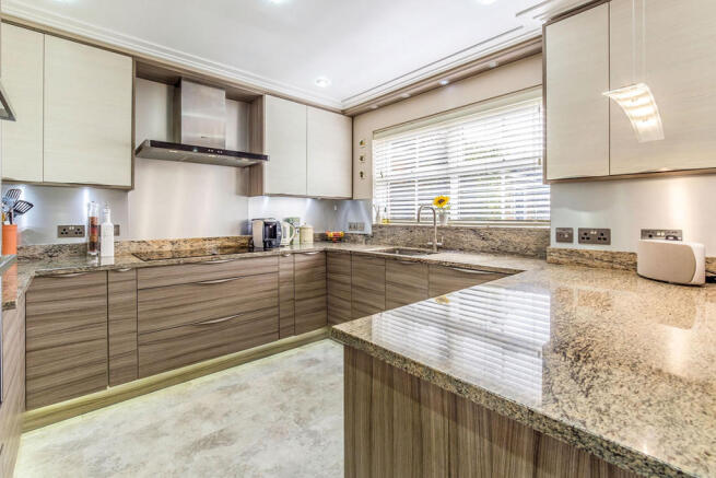 Kitchen/Breakfast Ro