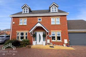 92, Victory Boulevard, Lytham St. Annes FY8 5TH