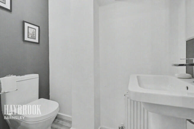3 bed Town House for sale Image 6