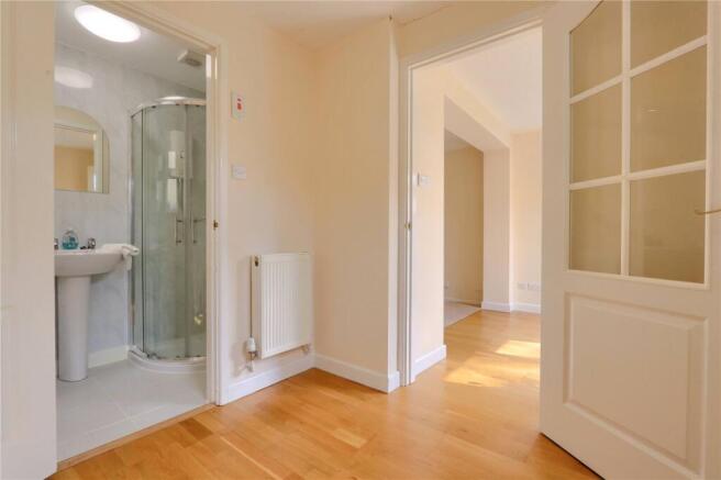3 bed Semi-Detached for sale Image 11